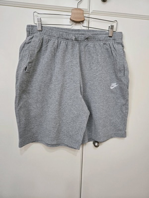 Nike bermuda shorts like new, cotton, size large, gray