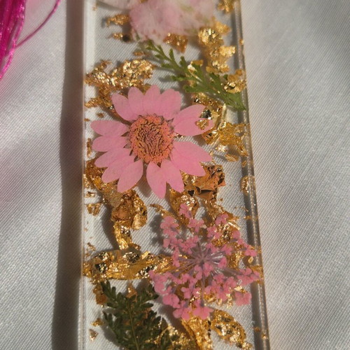 Handmade bookmark from resin with pink dried flowers new