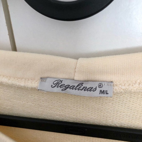 Regalinas long cream sweatshirt with puff sleeves, like new, size M/L
