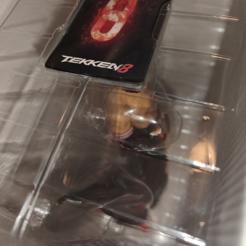 Jin Kazama Figurine with LED Lighting Tekken 8 Premium Collector's Edition new