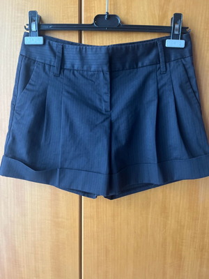 Benetton winter shorts like new, blue with thin stripe size 40/L