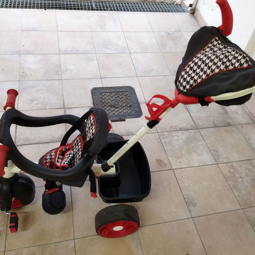 Tricycle Little Tikes like new