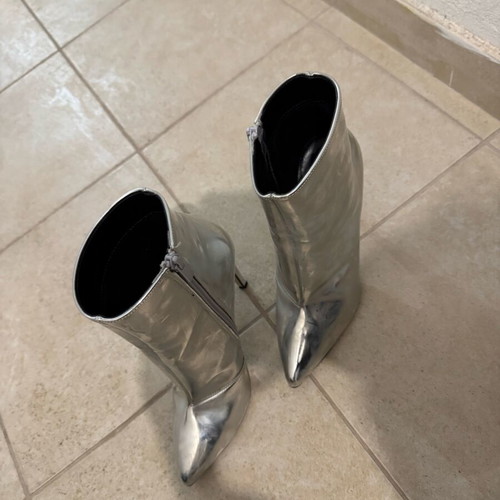 Sante women's ankle boots like new, silver, size 38