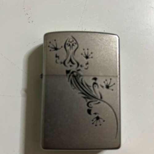Zippo lighter small like new