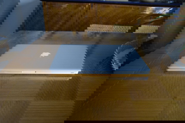 MacBook Pro 15' 2010 Upgraded σε υπεράριστη κατάσταση-πλήρως λειτουργικό