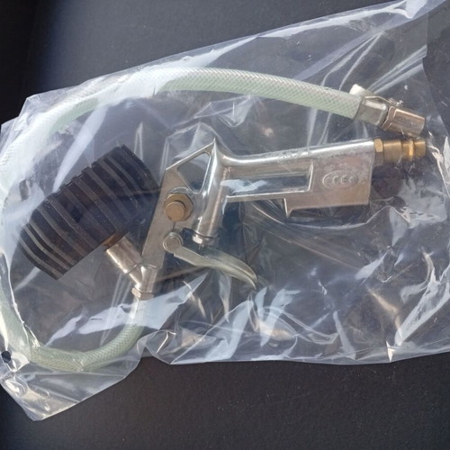 Air Gun with Pressure Gauge like new for Tires