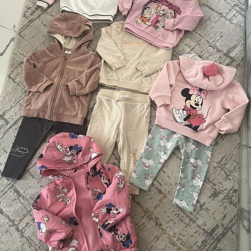 Baby clothing lot size 80/12m like new, padded jackets and sweatshirts