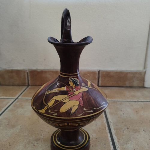 Red-Figure Ancient Greek Decorative Vase like new