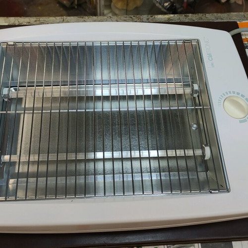 Toaster 700 watt new