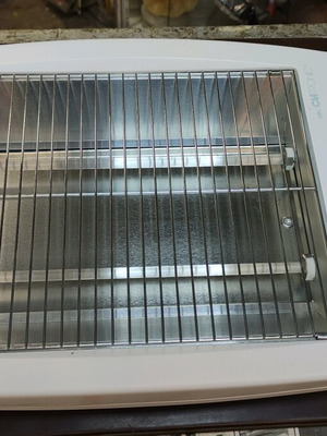 Toaster 700 watt new