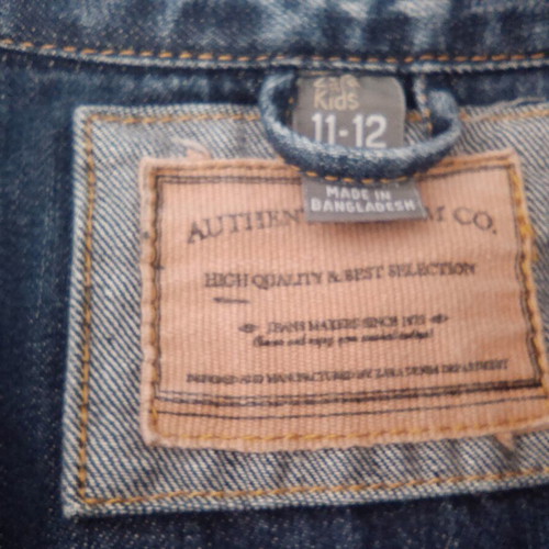 Jeen jacket unisex for ages 11-12, like new