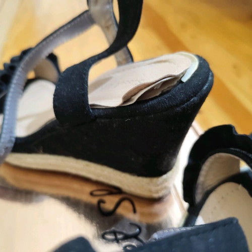 Black platform shoes used with light glitter, size 37