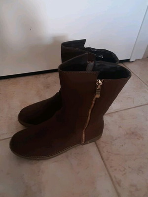 Migato women's brown boots used, size 39