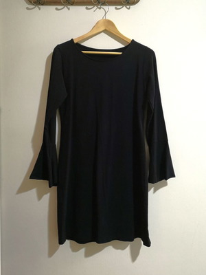 Black midi dress winter like new, size OS