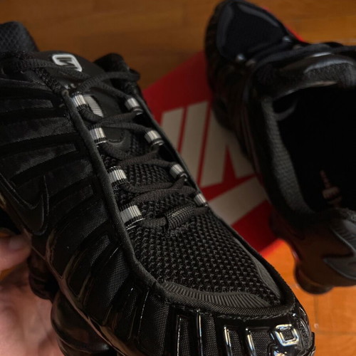 Nike Shox 46 new black sneakers