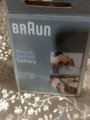Braun Pocket shaver new with batteries and manual