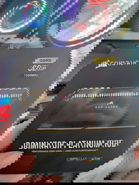 Corsair Dominator Platinum RGB 32GB DDR5 RAM με 2 Modules (2x16GB) και Ταχύτητα 7200 για Desktop