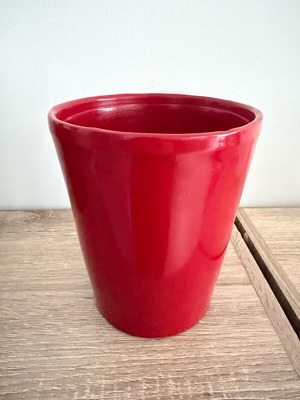Ceramic planter red like new