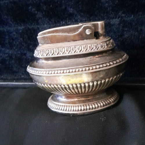 Ronson Queen Anne silver table lighter used