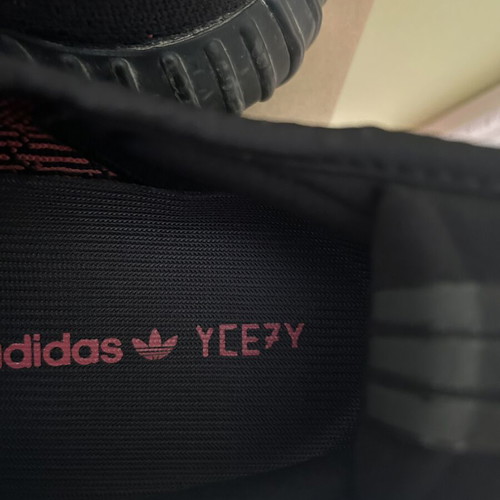 Yeezy 350 V2 Core black-red sneakers size 44 2/3 like new