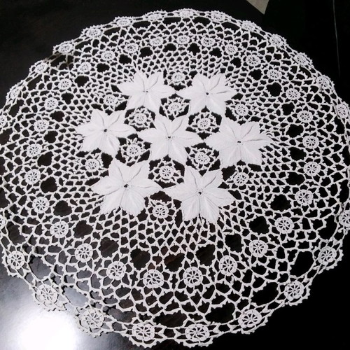 Handmade round crochet doily new with Petalouda No 40 lace thread