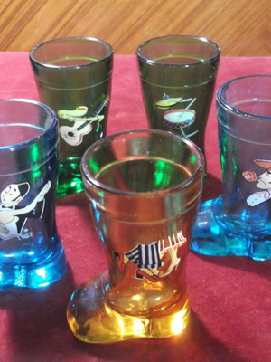 Vintage Italian boot-shaped shot glass set of 5, like new