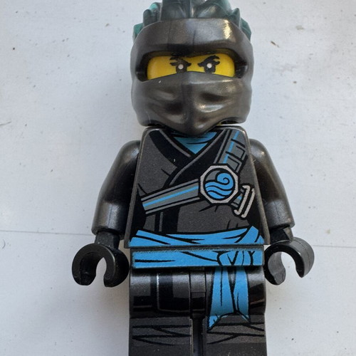 Lego mini figure with broken torso