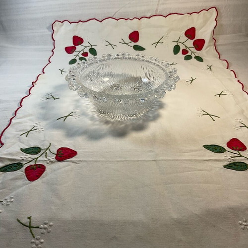Italian crystal bowl like new for nuts and candies