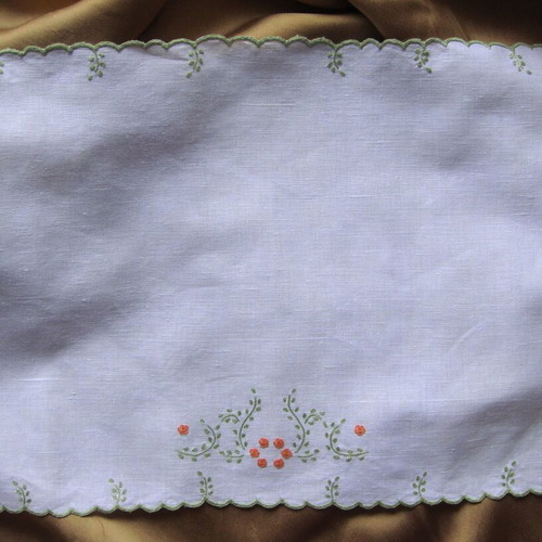 Vintage ‘90s Summer Mood linen embroidery set new with 6 napkins