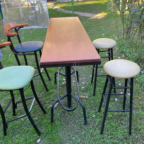 Stool like new with leatherette seat and wooden backrest