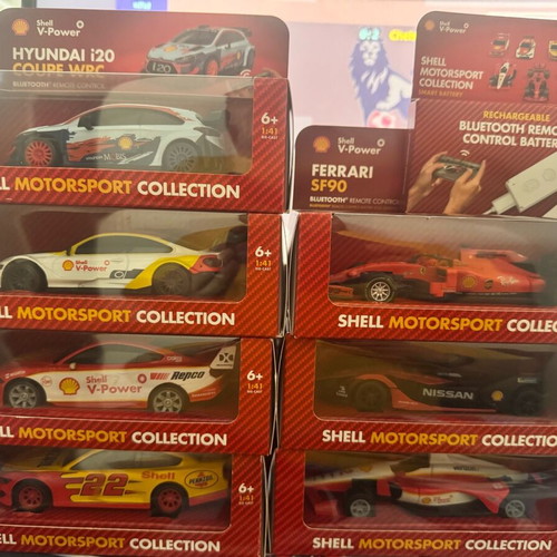 Shell remote control car collection new with 2 batteries