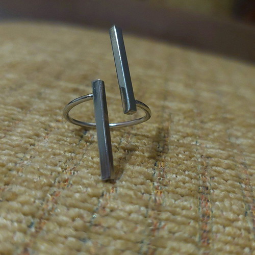 Silver women's ring like new
