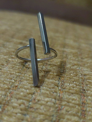 Silver women's ring like new