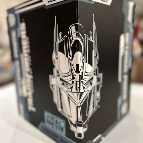 Optimus Prime Bust Final Battle Edition like new with light-up eyes