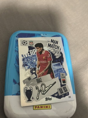 Luis Dias Signed Card in Excellent Condition