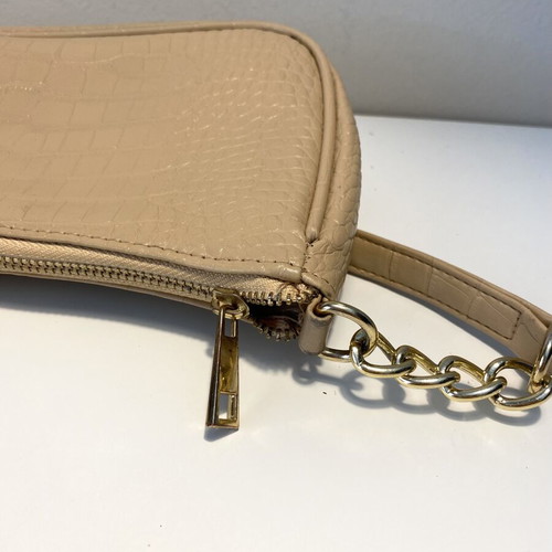New Yorker beige shoulder bag
