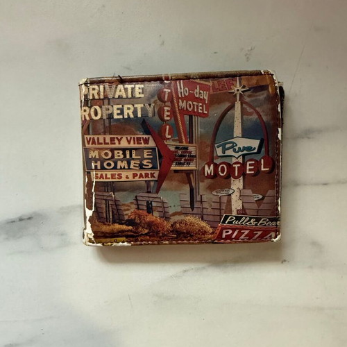 Vintage Pull&Bear wallet with Las Vegas theme in good condition