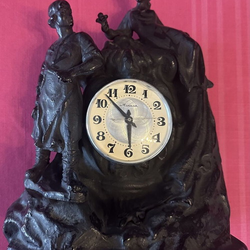 Molnija Cast Iron Vintage Mechanical Clock 15 Jewels Like New