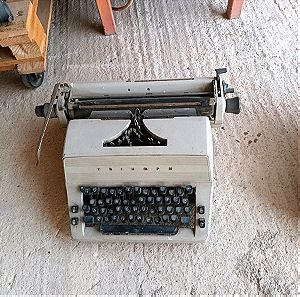 Γραφομηχανή (μόνο για διακόσμηση)
