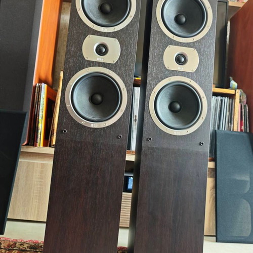 Heco Victa 500 floorstanding speakers like new