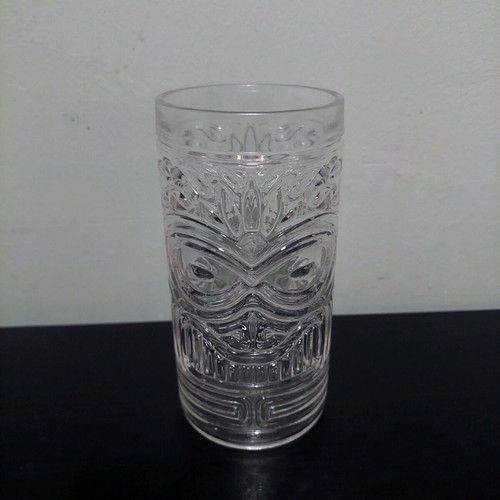 TIKI and TULIP glass set like new, cocktail glasses