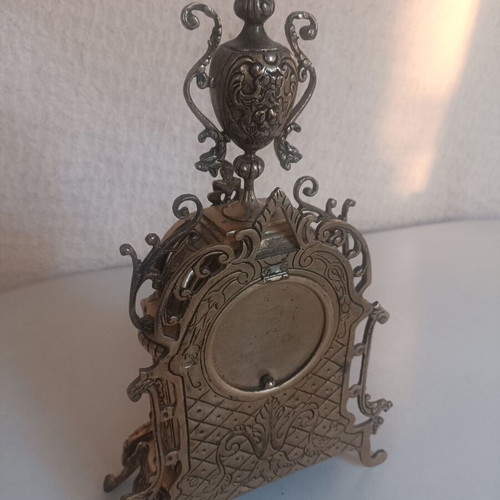 Table clock like new, dimensions 45x25 cm