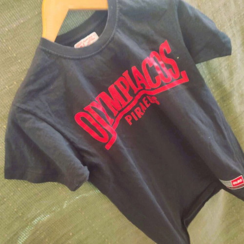 Olympiacos BC T-Shirt used, collectible vintage sports shirt Small