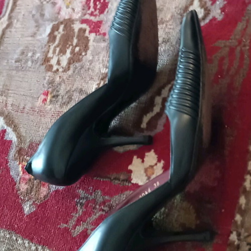 Pura Lopez leather pumps like new, size 38, 19cm heel