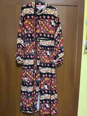 Karavan dress like new with sleeve and nice pattern