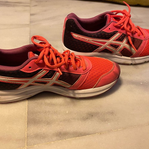 Asics women's athletic shoes size 39.5 pink used