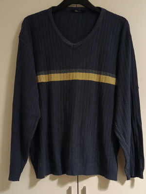 Men's sweatshirt blue with beige stripe size L like new
