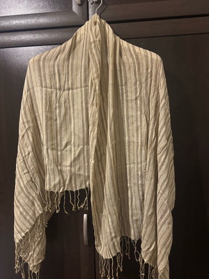 Scarf new gold color without tag