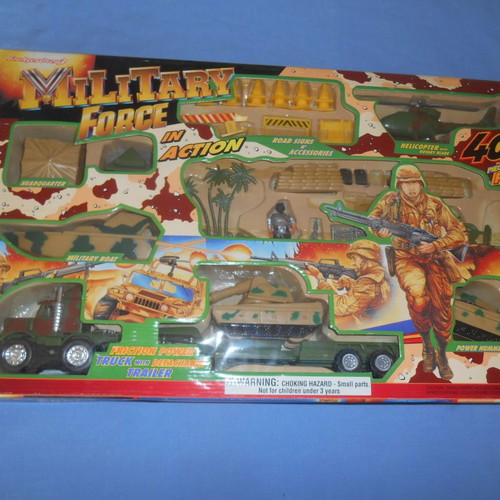 Military Force In Action set of 40 pieces new