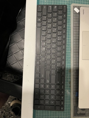 Microsoft Bluetooth πληκτρολόγιο σαν καινούργιο, συμπαγές σχέδιο